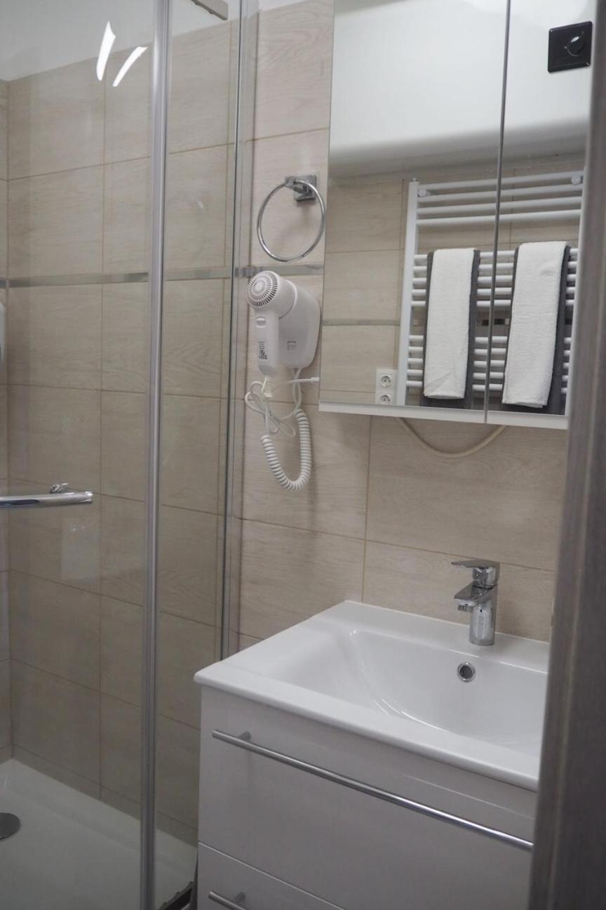 Appartamento Szent Benedek Apartman Fot Esterno foto