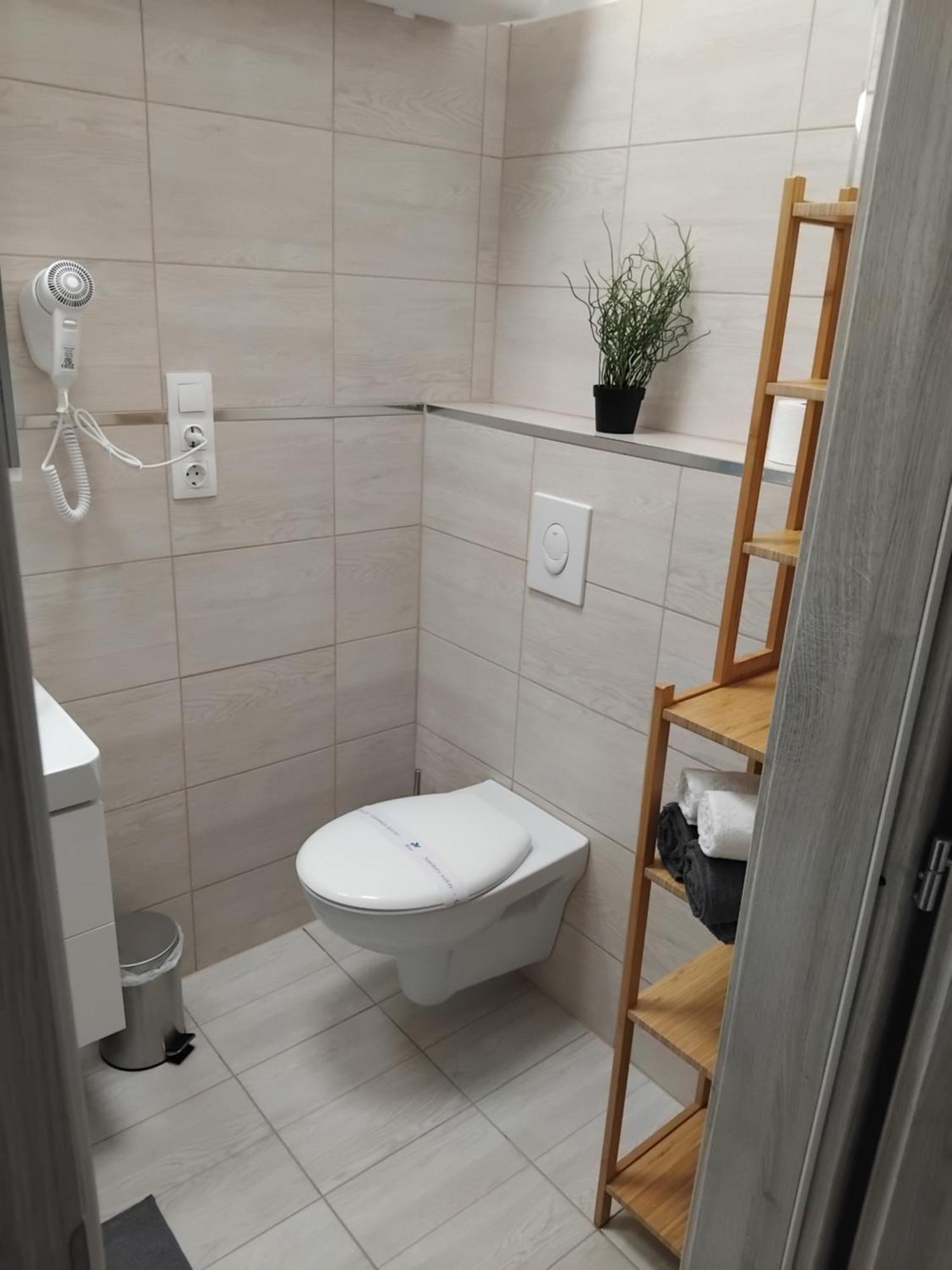 Appartamento Szent Benedek Apartman Fot Esterno foto